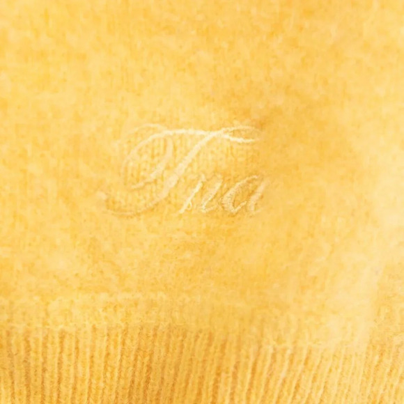 Aritzia Tna Keely 100% Cashmere Sweater  Sun Valley Yellow | XXS - Picture 4 of 7